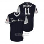 Camiseta Beisbol Hombre New York Yankees Brett Gardner 2018 LLWS Players Weekend Gardner Azul