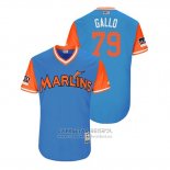 Camiseta Beisbol Hombre Miami Marlins Isaac Galloway 2018 LLWS Players Weekend Gallo Azul