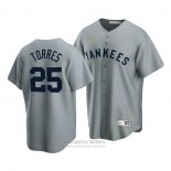 Camiseta Beisbol Hombre New York Yankees Gleyber Torres Cooperstown Collection Road Gris