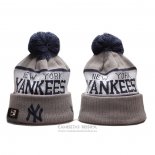 Gorro Beanie New York Yankees Blanco Gris