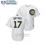 Camiseta Beisbol Hombre Chicago Cubs Kris Bryant 2018 Dia de los Caidos Cool Base Blanco